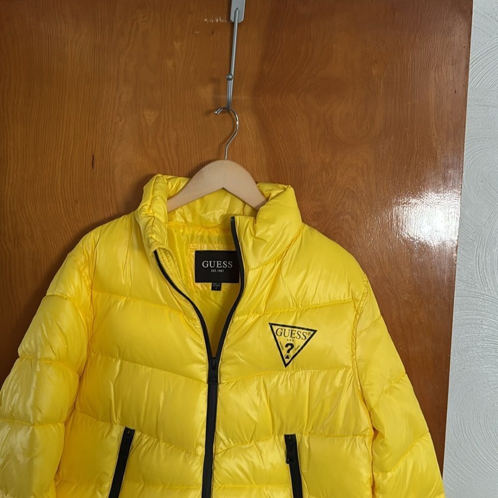 Guess Puffer Jacket Mens Small Yellow Zip Pockets - Picture 2 of 5
